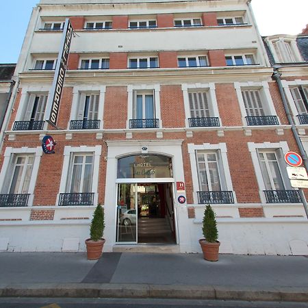 Hotel Des Cedres Orléans Exteriör bild